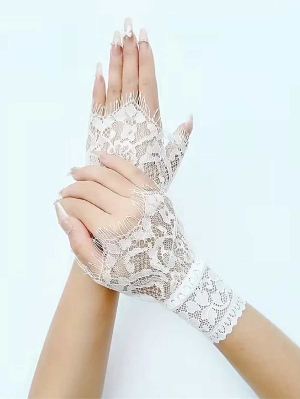 Elegant White Lace Fingerless Gloves for Women